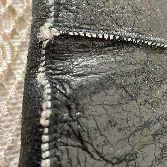 Unisex Black Crackled Leather Soft Sheepskin Winter Mittens - Picture 14 of 14